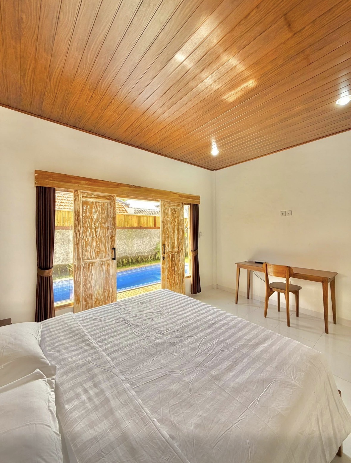 Room in Guesthouse in Seminyak image 1