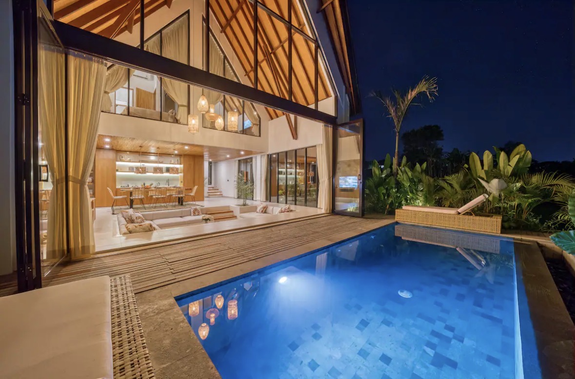 2 BR Villa For Rent in Kerobokan/Seminyak image 1