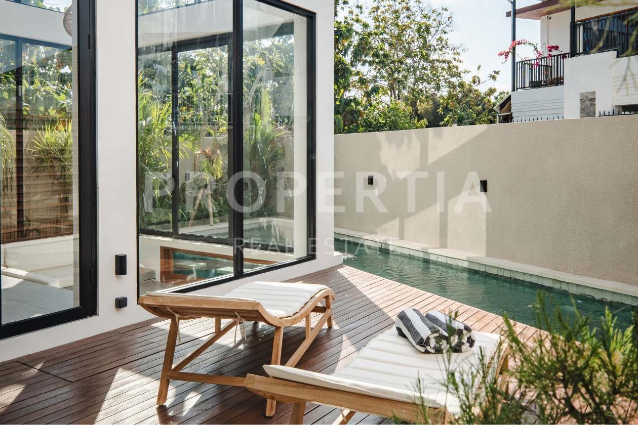 Stunning Modern 3-Bedroom Freehold Villa in Balangan image 1