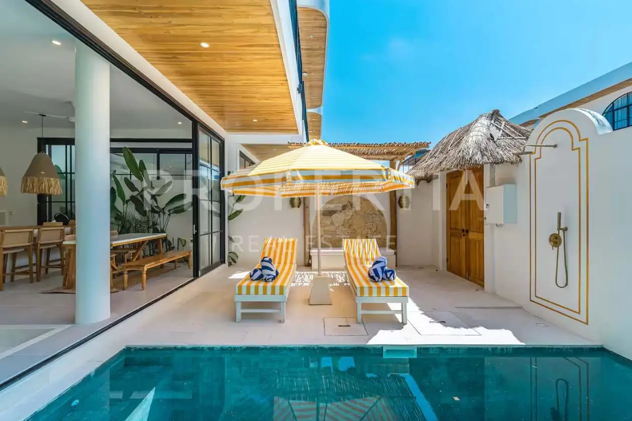 TURNKEY HIGH-YIELD INVESTMENT VILLA IN PRIME BATU BOLONG image 1