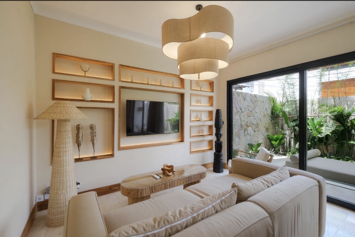 2BR VILLA - PERERENAN (500M FROM THE BEACH) image 1