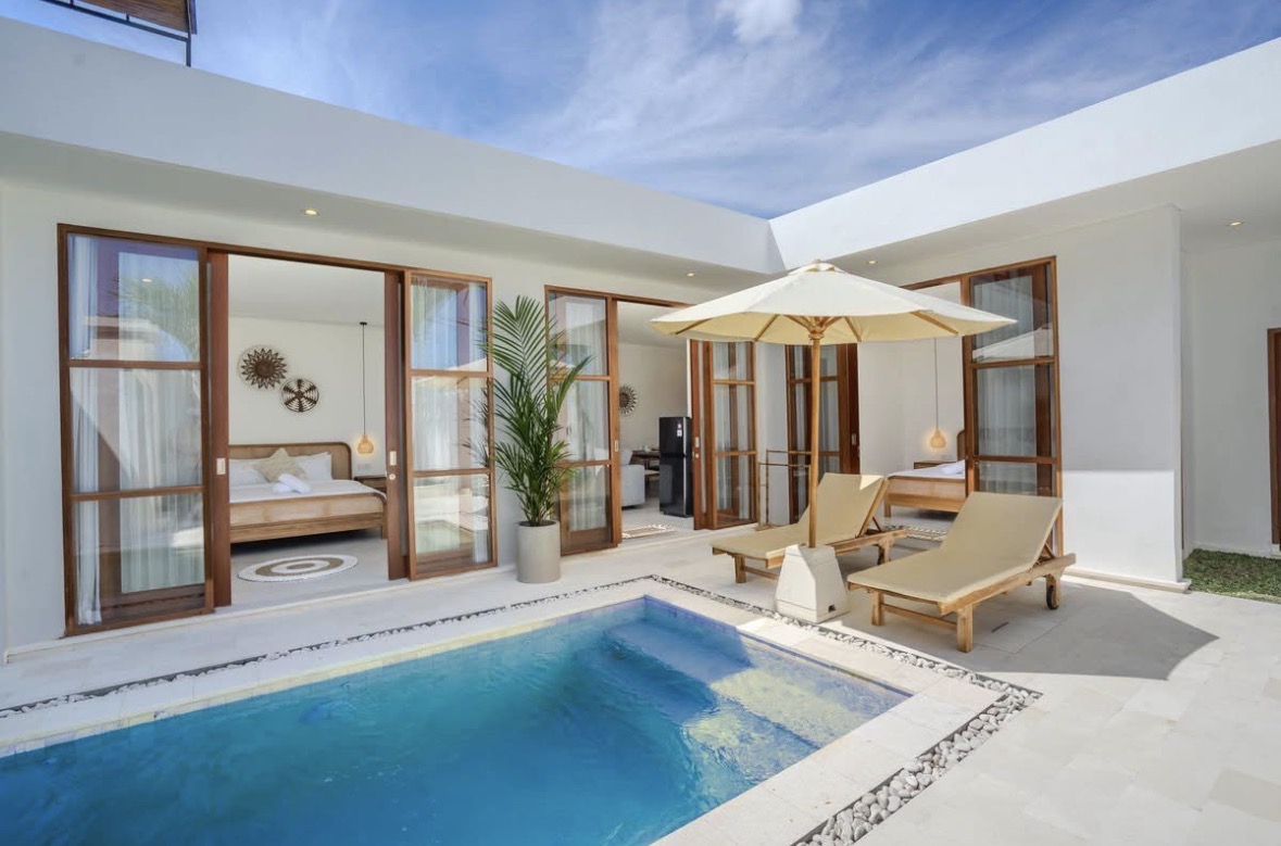 VILLA 2 BEDROOM IN PERERENAN image 1