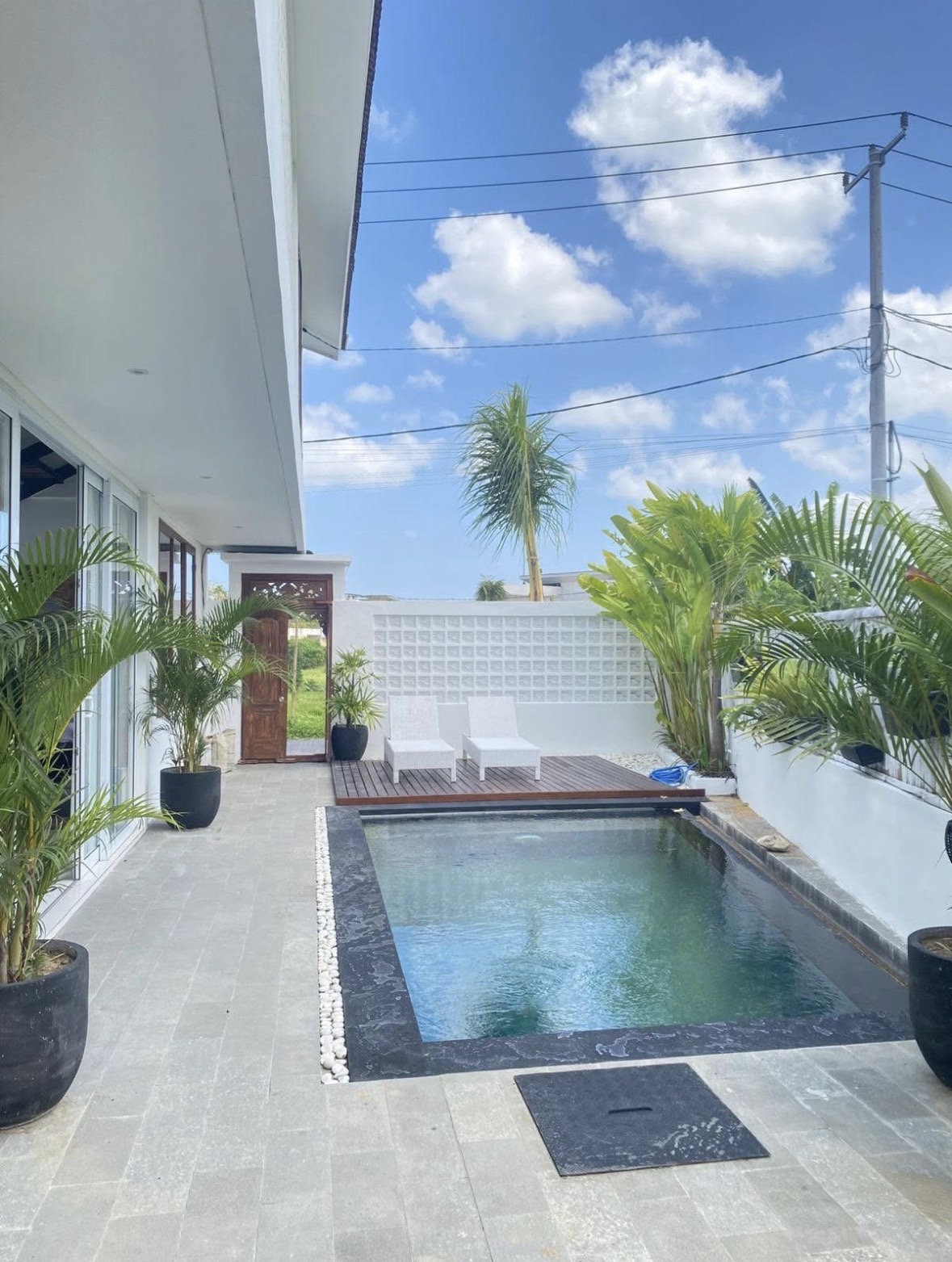 3BR VILLA IN BATU BOLONG CANGGU image 1