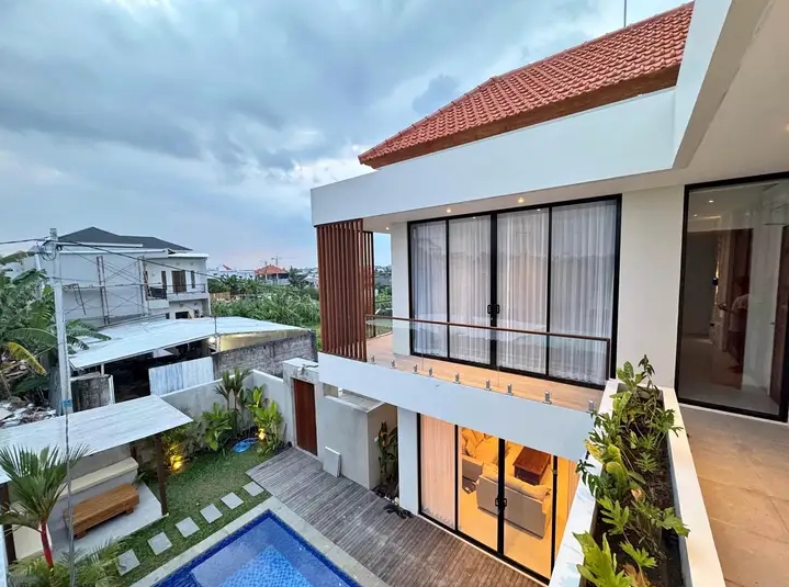 3 Bedroom Villa In Berawa  image 1
