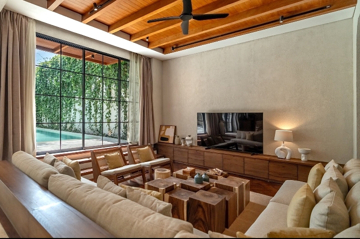 3BR Private Pool Villa for Monthly / Yearly Rent – Berawa, Bali image 1