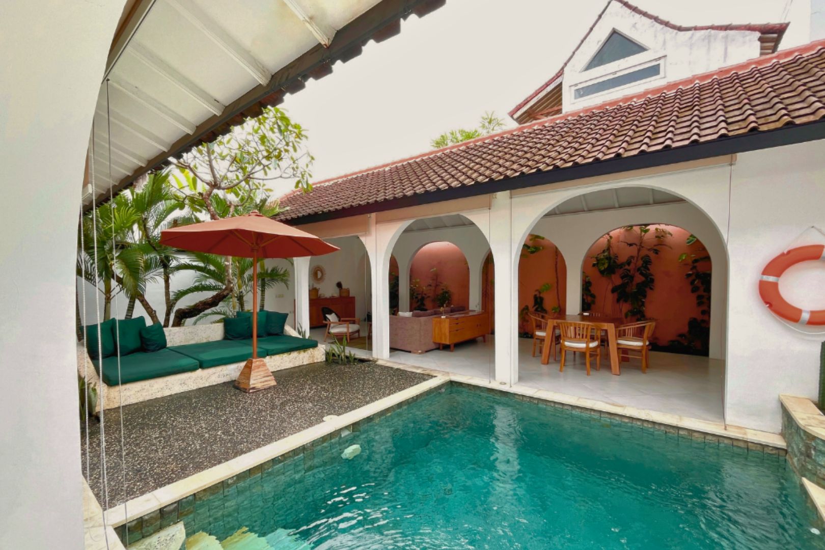 🌴 Charming 2BR Tropical Villa in Seminyak — Private Pool Living